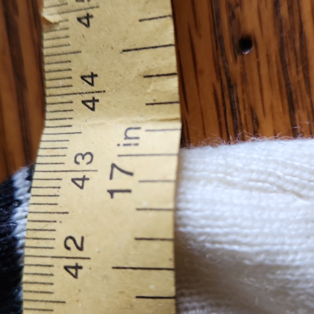 Ann Taylor Loft Sweater - Picture 6 of 6